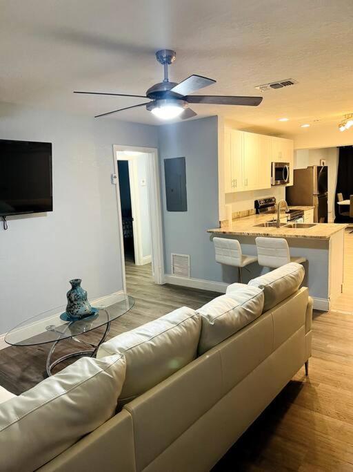 3Bdrm Modern Entertainment Home Orlando Buitenkant foto